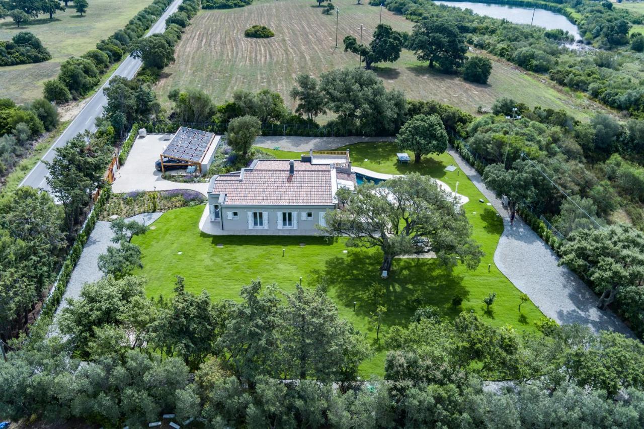 Villa Golden Root Real Estate Сан Теодоро Екстериор снимка